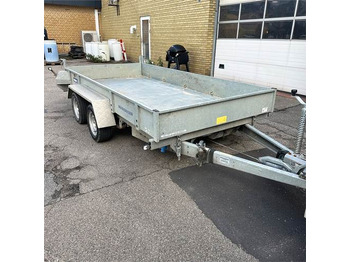 Autó utánfutó VARIANT