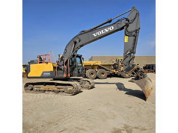 Lánctalpas kotró Volvo EC200 EL: 4 kép.