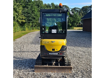 Minikotró Yanmar SV18: 5 kép.