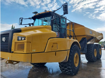 Csuklós dömper CATERPILLAR 745