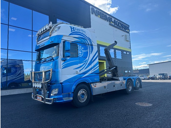 Horgos rakodó teherautó DAF XF 530