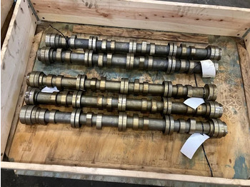 Motor és alkatrészek SCANIA