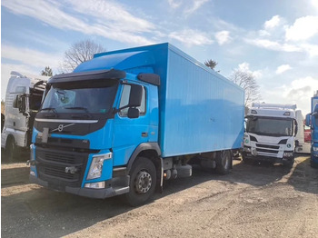 Dobozos felépítményű teherautó VOLVO FM 410