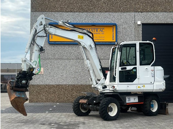 Gumikerekes kotró VOLVO EW60E