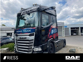 Nyergesvontató DAF XG 530