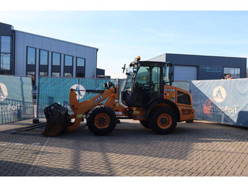 Gumikerekes homlokrakodó CASE