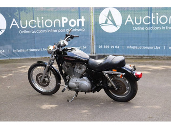 Motorkerékpár Harley-Davidson Sportster XL883: 3 kép.