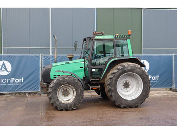 Traktor VALMET