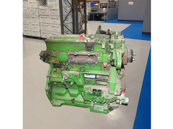 Motor John Deere 4045HL495: 5 kép. Motor John Deere 4045HL495: 5 kép.