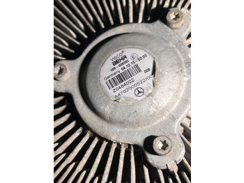 Ventilátor Mercedes-Benz: 3 kép. Ventilátor Mercedes-Benz: 3 kép.