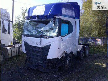 Nyergesvontató IVECO S-WAY