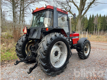 Traktor Case IH 1056 XL: 5 kép. Traktor Case IH 1056 XL: 5 kép.