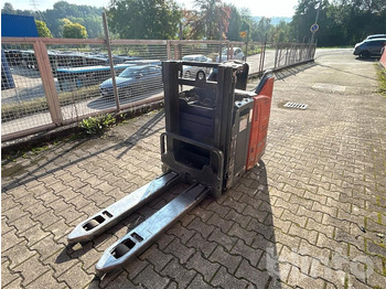 Emelőtargoncá LINDE L12
