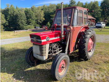 Traktor MASSEY FERGUSON 100 series