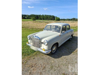 Autó MERCEDES-BENZ