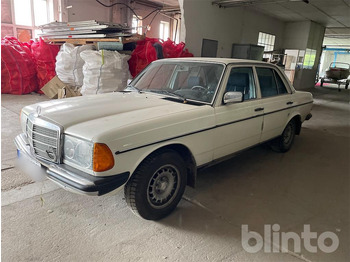 Autó MERCEDES-BENZ