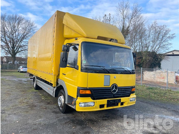 Dobozos felépítményű teherautó Mercedes Benz Atego 818: 2 kép. Dobozos felépítményű teherautó Mercedes Benz Atego 818: 2 kép.