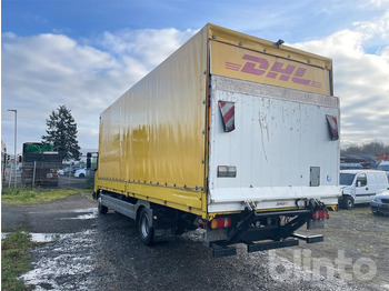 Dobozos felépítményű teherautó Mercedes Benz Atego 818: 4 kép. Dobozos felépítményű teherautó Mercedes Benz Atego 818: 4 kép.