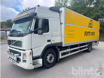 Dobozos felépítményű teherautó VOLVO FM 300