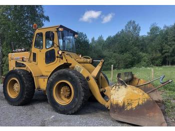 Gumikerekes homlokrakodó Volvo BM Parca 654: 1 kép.