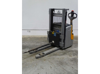 Emelőtargoncá STILL