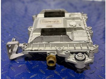 ECU - Teherautó Iveco Engine Control Unit: 2 kép. ECU - Teherautó Iveco Engine Control Unit: 2 kép.