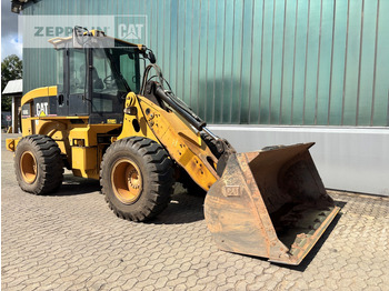 Gumikerekes homlokrakodó CATERPILLAR 930G
