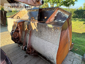 Gumikerekes homlokrakodó Cat 972MXE: 5 kép. Gumikerekes homlokrakodó Cat 972MXE: 5 kép.