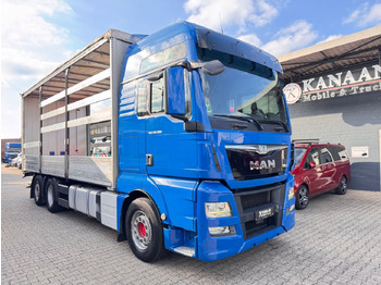 Ponyvás teherautó MAN TGX 26.500