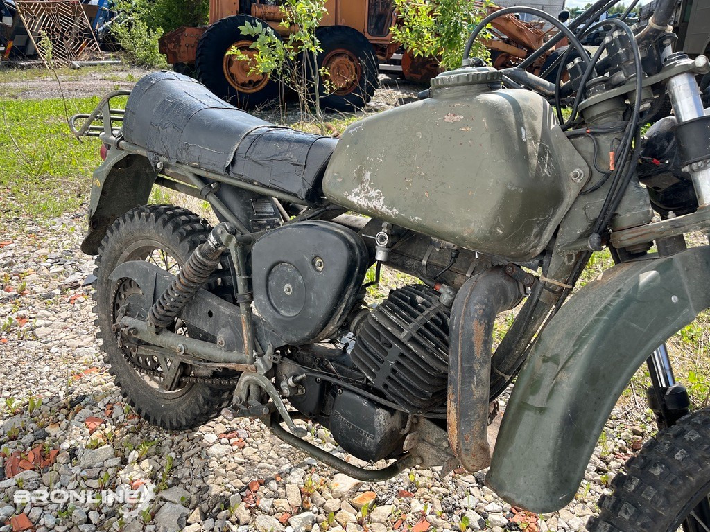 1980 HUSQVARNA MC258 AMT - Motorkerékpár: 5 kép. 1980 HUSQVARNA MC258 AMT - Motorkerékpár: 5 kép.