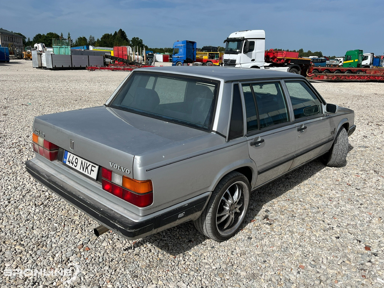 1992 VOLVO 740SE 2.3 85kW - Autó: 4 kép. 1992 VOLVO 740SE 2.3 85kW - Autó: 4 kép.