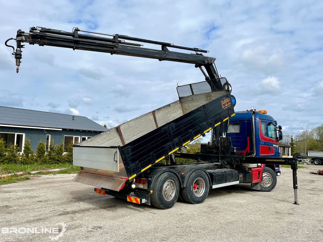 2002 SCANIA R114 6X2*4 Tipper+HIAB 166-e5 crane - Billenőplatós teherautó, Darus autó: 5 kép. 2002 SCANIA R114 6X2*4 Tipper+HIAB 166-e5 crane - Billenőplatós teherautó, Darus autó: 5 kép.