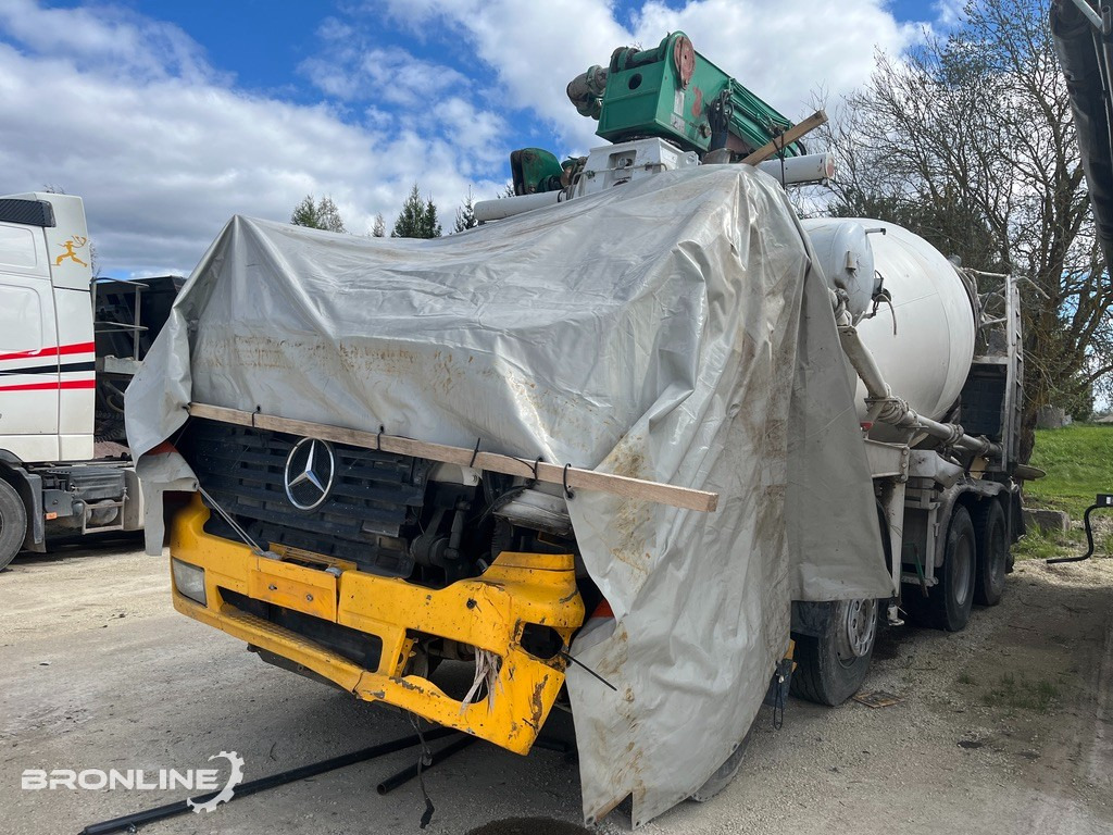 2003 MERCEDES-BENZ ACTROS 3240B 8X4/4 Mixer - Betonmixer: 3 kép. 2003 MERCEDES-BENZ ACTROS 3240B 8X4/4 Mixer - Betonmixer: 3 kép.