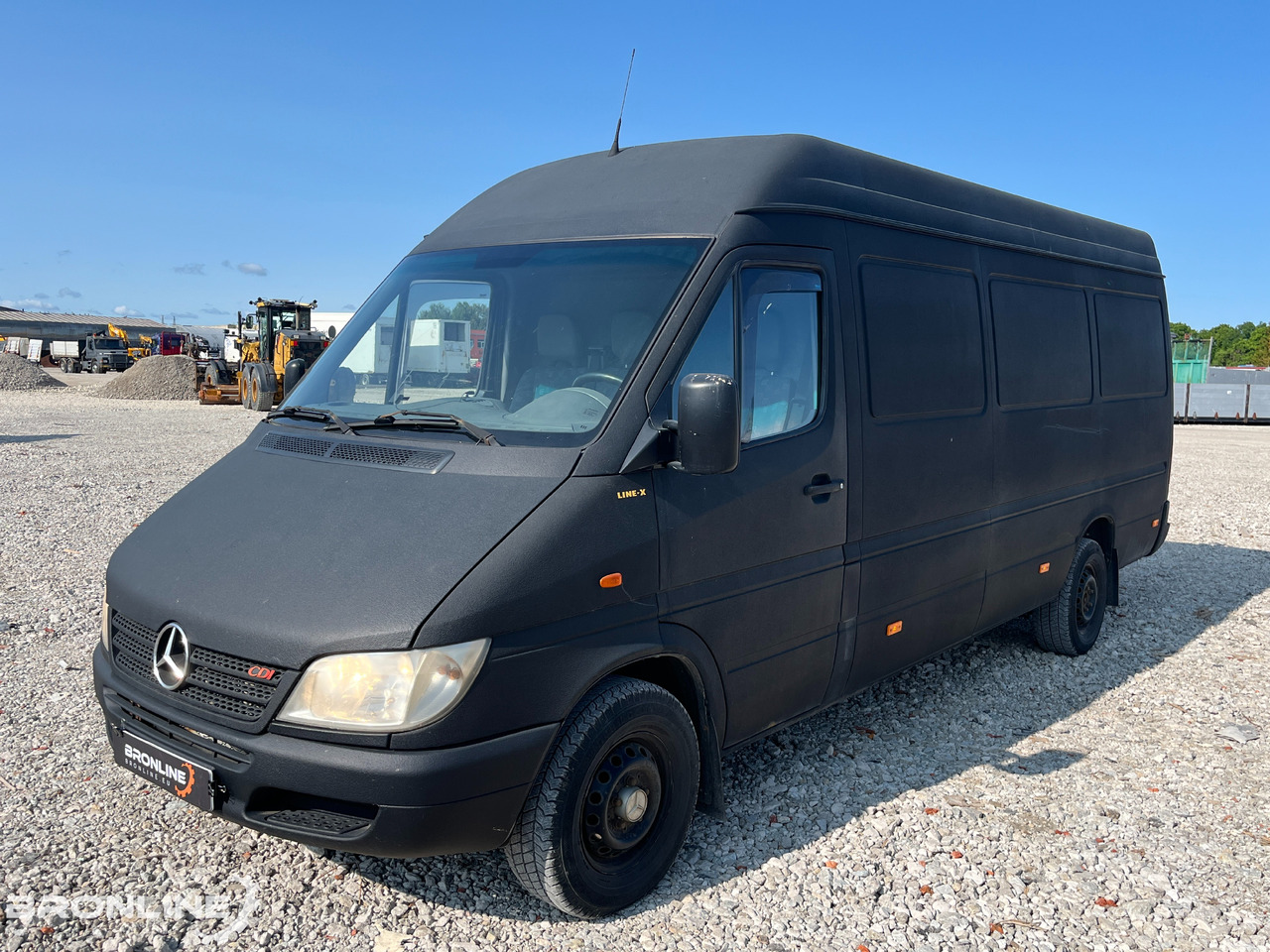 Furgon 2004 Mercedes-Benz Sprinter 313 CDI 2.2d 95kW: 1 kép.