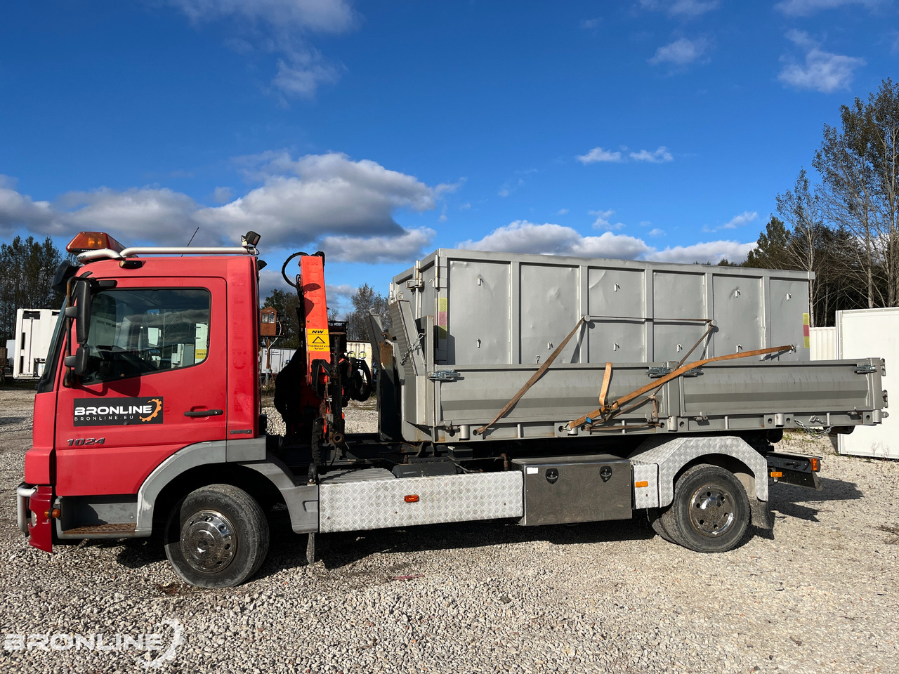 2007 Mercedes-Benz Atego 1024 Crane+Winch+Hooklift - Horgos rakodó teherautó, Darus autó: 3 kép. 2007 Mercedes-Benz Atego 1024 Crane+Winch+Hooklift - Horgos rakodó teherautó, Darus autó: 3 kép.