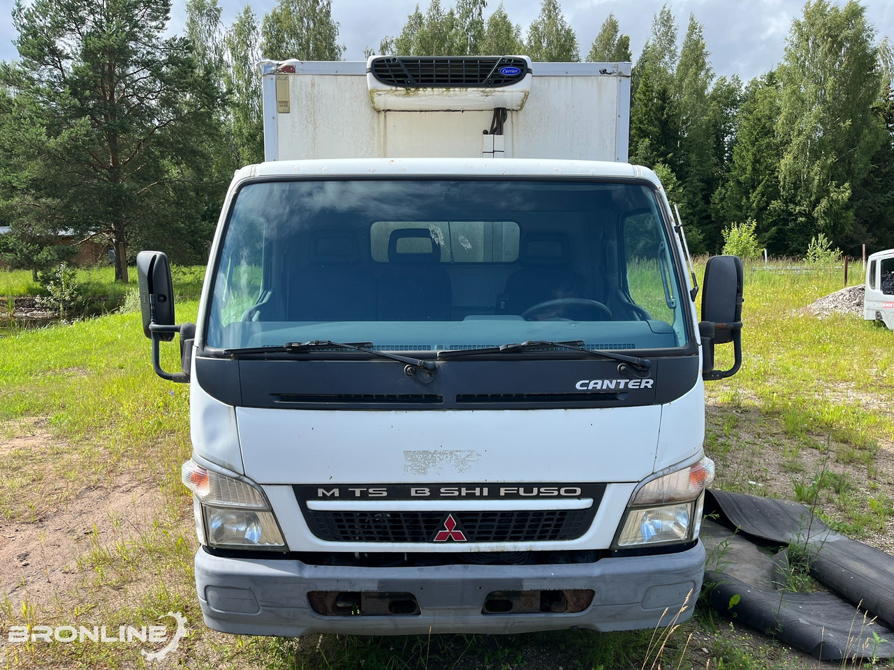 2007 Mitsubishi Fuso Canter 3c13 BOX - Hűtős teherautó: 3 kép. 2007 Mitsubishi Fuso Canter 3c13 BOX - Hűtős teherautó: 3 kép.