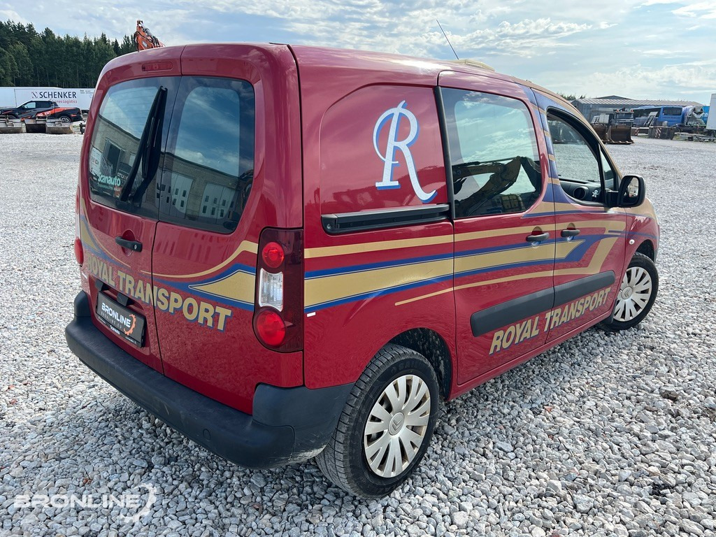 2015 Citroën Berlingo 1.6 84kW - Autó: 5 kép. 2015 Citroën Berlingo 1.6 84kW - Autó: 5 kép.