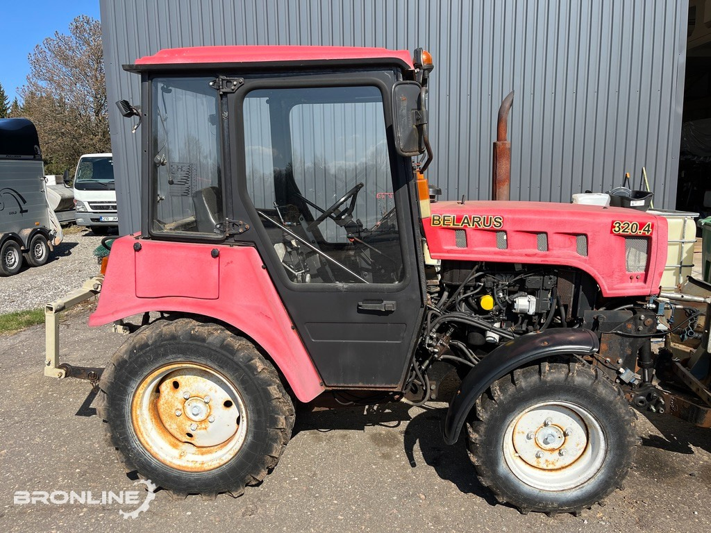 2016 Belarus 320.4 Tractor + Snow plow - Traktor, Hóeke: 4 kép. 2016 Belarus 320.4 Tractor + Snow plow - Traktor, Hóeke: 4 kép.