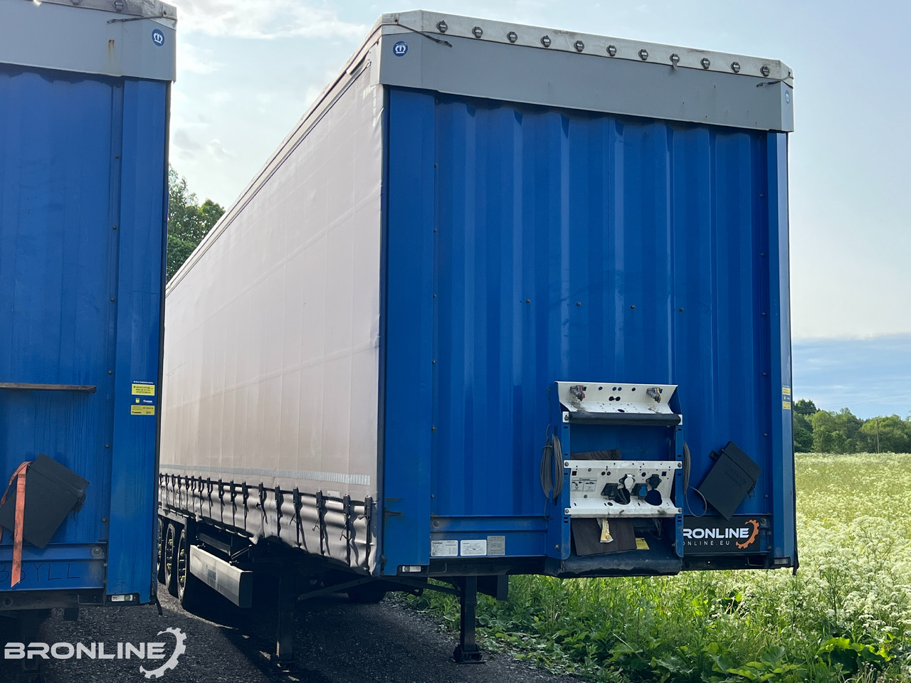 2020 KRONE SDP 27 ELP3-CS EN 12642-XL 43000kg ADR:EX/II - Ponyvás félpótkocsi: 3 kép. 2020 KRONE SDP 27 ELP3-CS EN 12642-XL 43000kg ADR:EX/II - Ponyvás félpótkocsi: 3 kép.