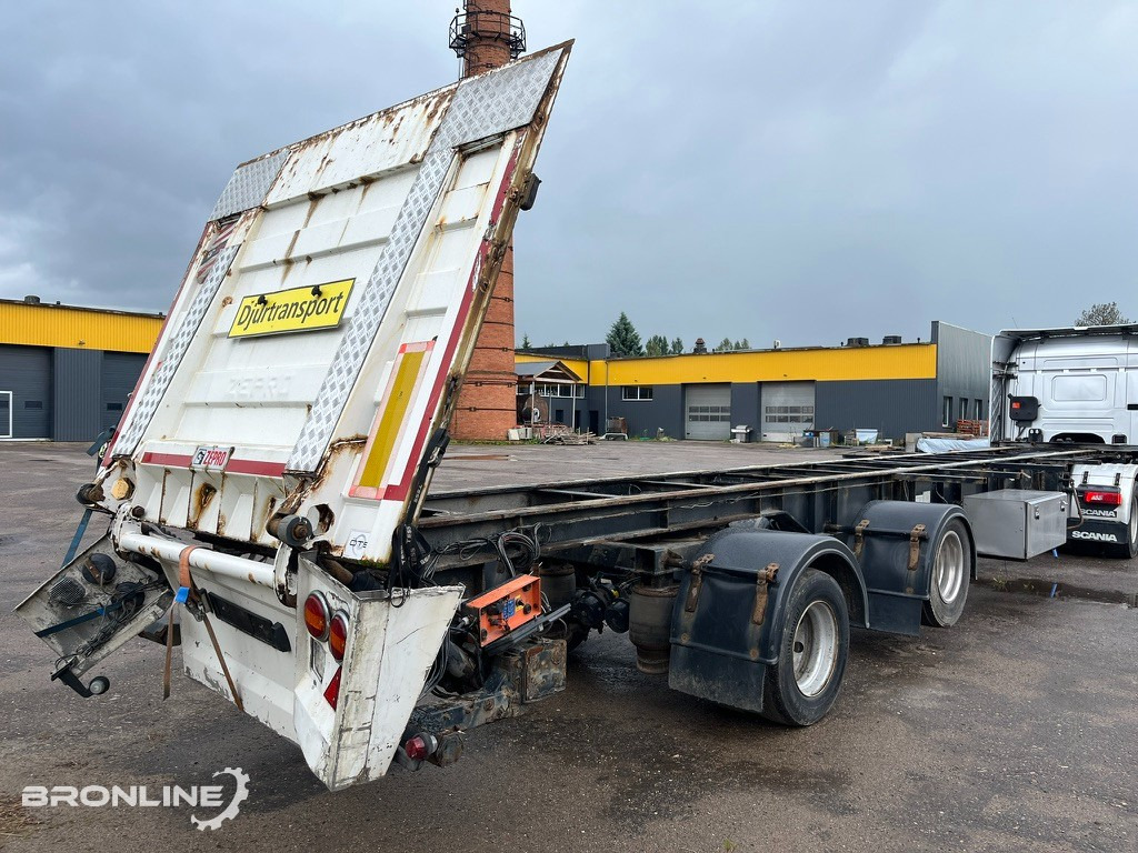 GS*Meppel OB120-2000 semi-trailer chassis - Pótkocsi alváz: 2 kép. GS*Meppel OB120-2000 semi-trailer chassis - Pótkocsi alváz: 2 kép.
