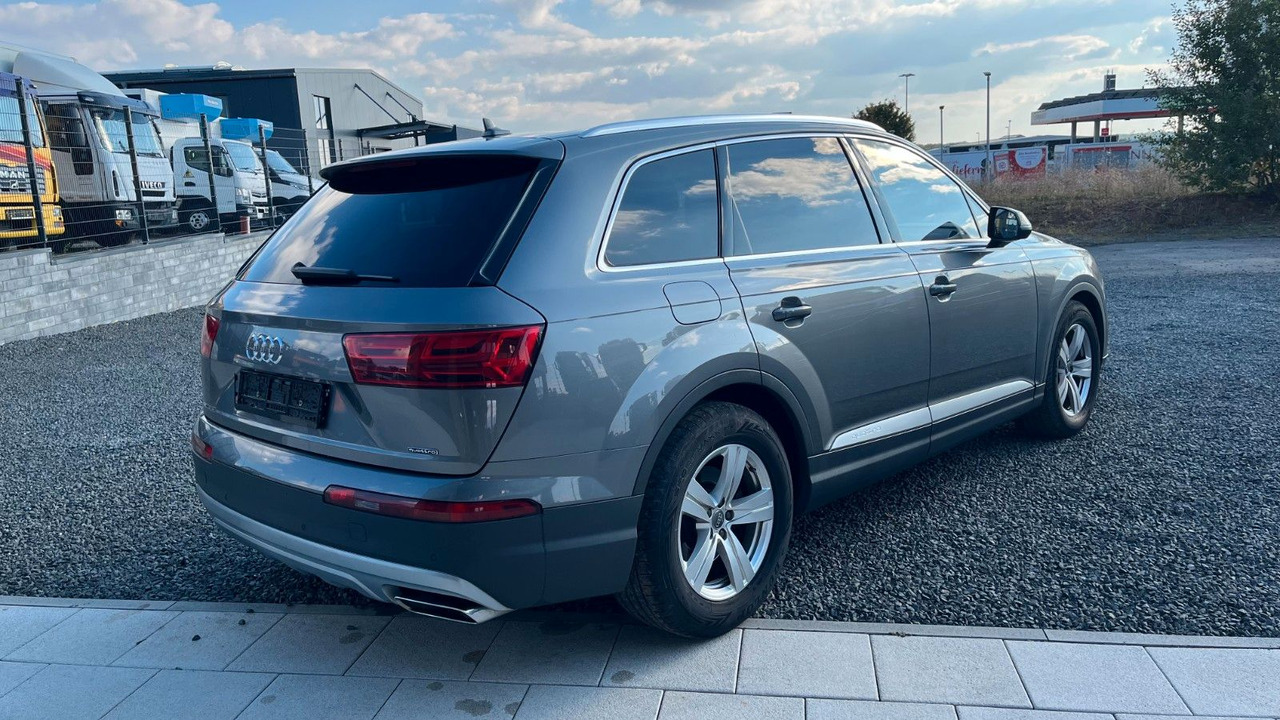 Audi Q7 3.0 TDI quattro Standheizung Allradl. Luftfe - Terepjáró/ SUV: 4 kép. Audi Q7 3.0 TDI quattro Standheizung Allradl. Luftfe - Terepjáró/ SUV: 4 kép.