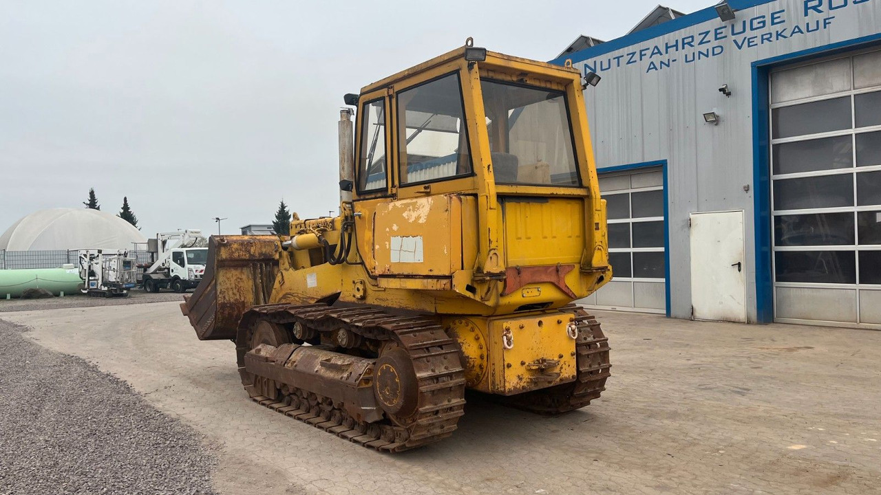 Hanomag 600 C Raupe Dozer - Lánctalpas homlokrakodó: 5 kép. Hanomag 600 C Raupe Dozer - Lánctalpas homlokrakodó: 5 kép.