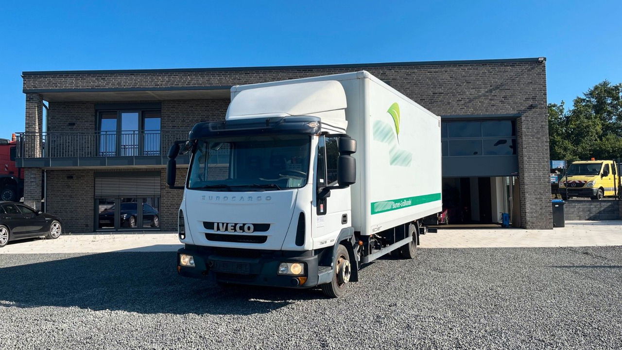 Iveco ML75E18 Blumen Koffer LBW Klimaanlage EEV ML80 Iveco ML75E18 Blumen Koffer LBW Klimaanlage EEV ML80 - Dobozos kisteherautó: 1 kép. Iveco ML75E18 Blumen Koffer LBW Klimaanlage EEV ML80 Iveco ML75E18 Blumen Koffer LBW Klimaanlage EEV ML80 - Dobozos kisteherautó: 1 kép.