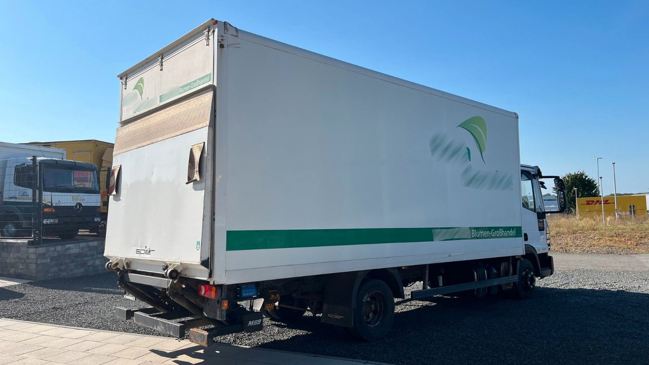 Iveco ML75E18 Blumen Koffer LBW Klimaanlage EEV ML80 Iveco ML75E18 Blumen Koffer LBW Klimaanlage EEV ML80 - Dobozos kisteherautó: 4 kép. Iveco ML75E18 Blumen Koffer LBW Klimaanlage EEV ML80 Iveco ML75E18 Blumen Koffer LBW Klimaanlage EEV ML80 - Dobozos kisteherautó: 4 kép.