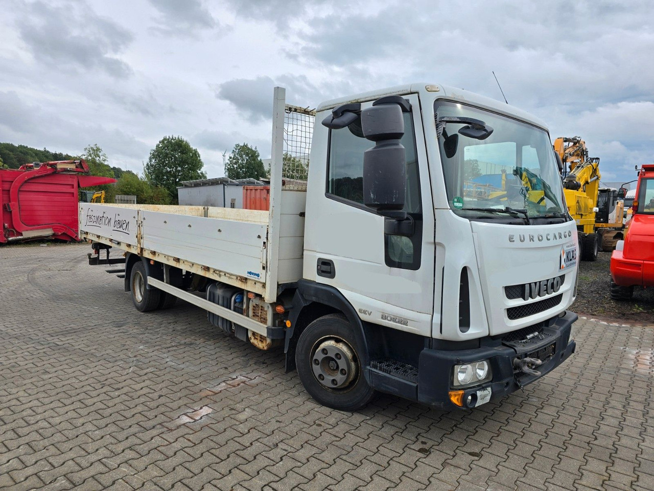 Iveco ML80E22/P Pritsche lang 6m Eurocargo - Platós teherautó: 3 kép. Iveco ML80E22/P Pritsche lang 6m Eurocargo - Platós teherautó: 3 kép.