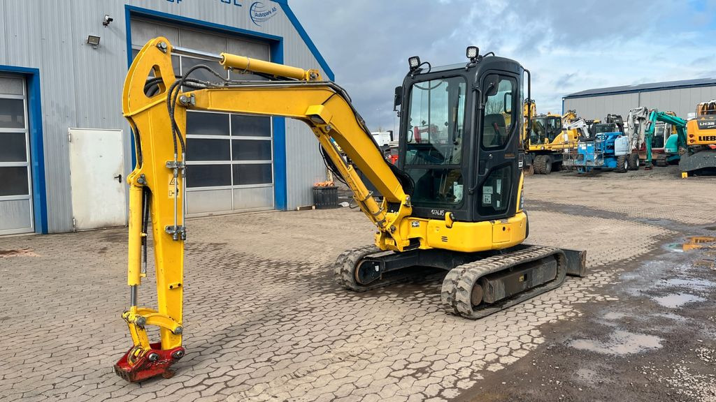Komatsu PC35MR-3 PC35MR Minibagger 3740 Kg ab 469€ mtl. - Minikotró: 2 kép. Komatsu PC35MR-3 PC35MR Minibagger 3740 Kg ab 469€ mtl. - Minikotró: 2 kép.