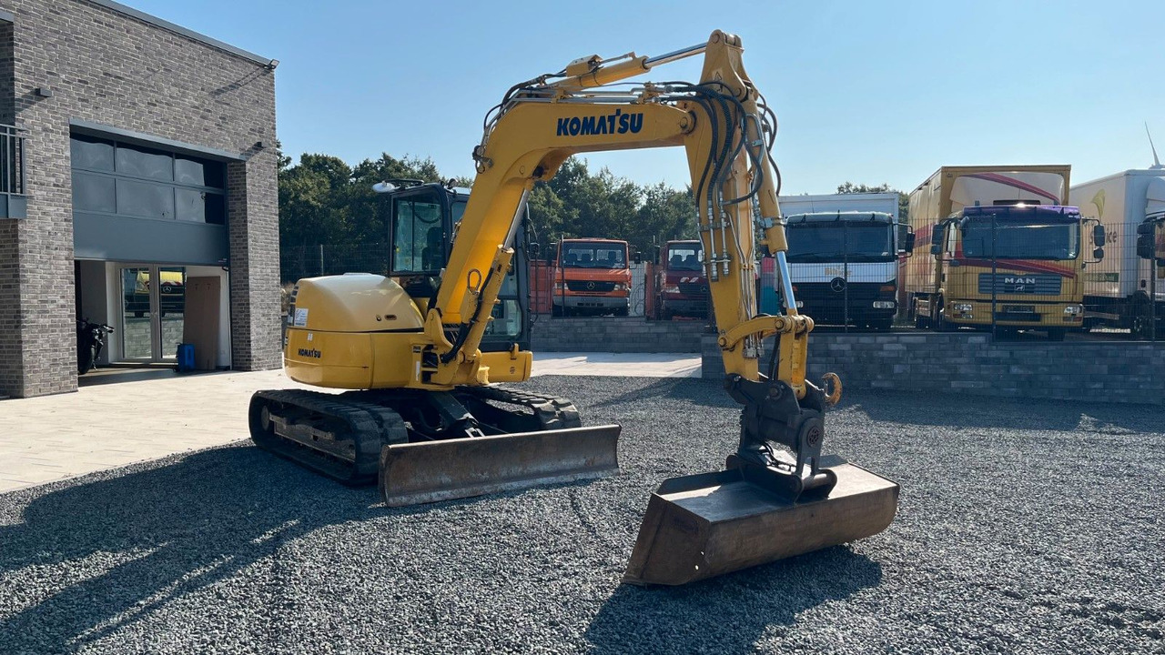 Komatsu PC80MR-5E0 PC80 HS08 8000 Kg Tilt ab 1.082€ mtl. Komatsu PC80MR-5E0 PC80 HS08 8000 Kg Tilt ab 1.082€ mtl. - Minikotró: 3 kép. Komatsu PC80MR-5E0 PC80 HS08 8000 Kg Tilt ab 1.082€ mtl. Komatsu PC80MR-5E0 PC80 HS08 8000 Kg Tilt ab 1.082€ mtl. - Minikotró: 3 kép.
