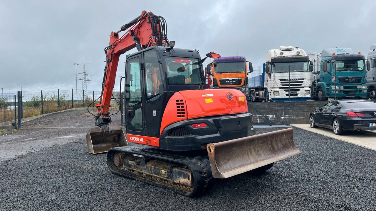 Kubota KX080-4a Verstellausleger 8835 KG - Minikotró: 5 kép. Kubota KX080-4a Verstellausleger 8835 KG - Minikotró: 5 kép.