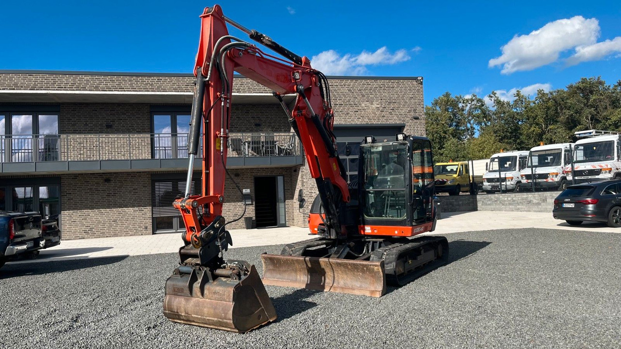Kubota KX080-4a Verstellausleger 8835 KG - Minikotró: 2 kép. Kubota KX080-4a Verstellausleger 8835 KG - Minikotró: 2 kép.
