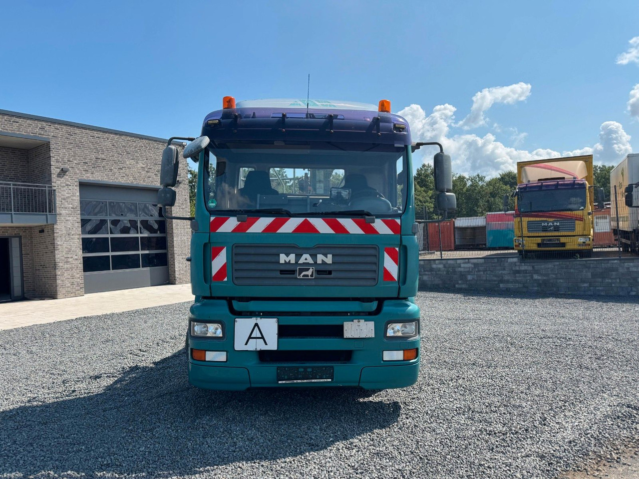 MAN TGA 26.360 Kran TeRex Multilift Fernbedienung - Horgos rakodó teherautó, Darus autó: 4 kép. MAN TGA 26.360 Kran TeRex Multilift Fernbedienung - Horgos rakodó teherautó, Darus autó: 4 kép.